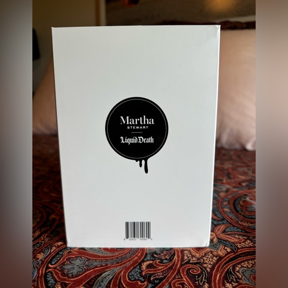 Martha Stewart | Liquid Death Dismembered moments luxury candle - Picture 4 of 4